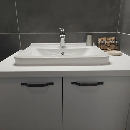 Villa 312 *